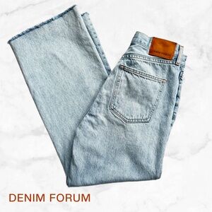 Denim Forum (Aritzia) The Arlo High Rise Straight Jeans – Size 27 L